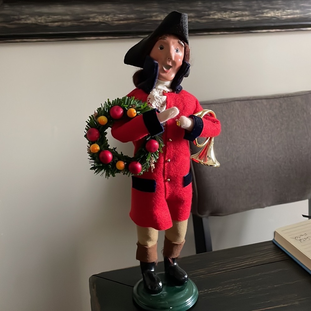 Byers Choice Equestrian Male Christmas Caroler